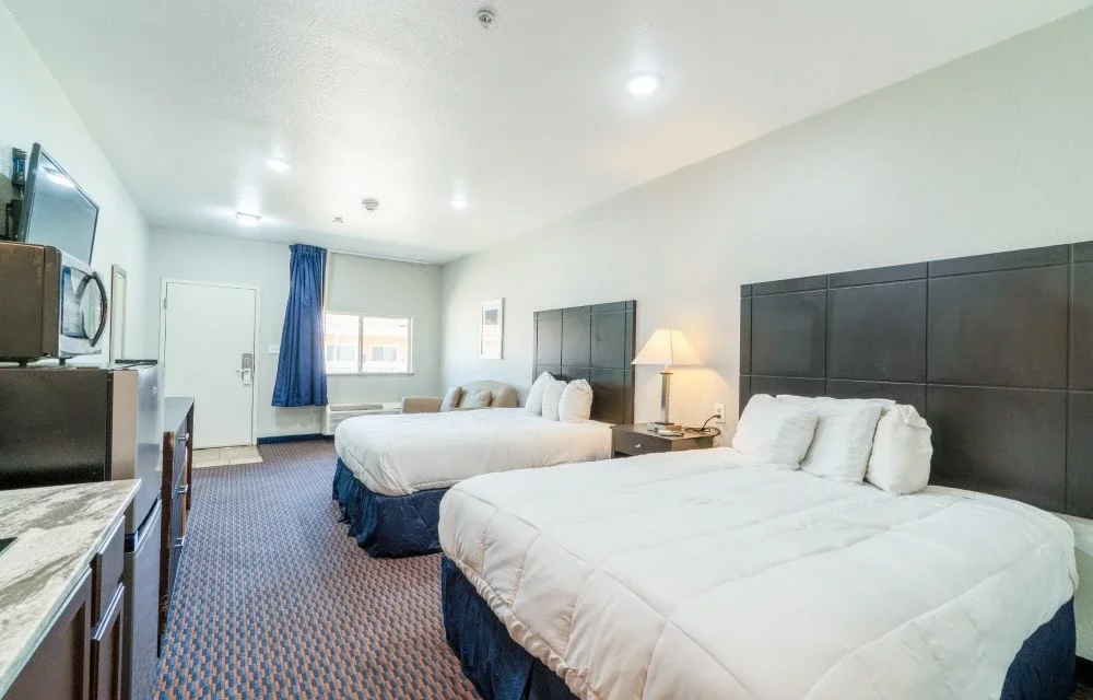 Deluxe Queen Room